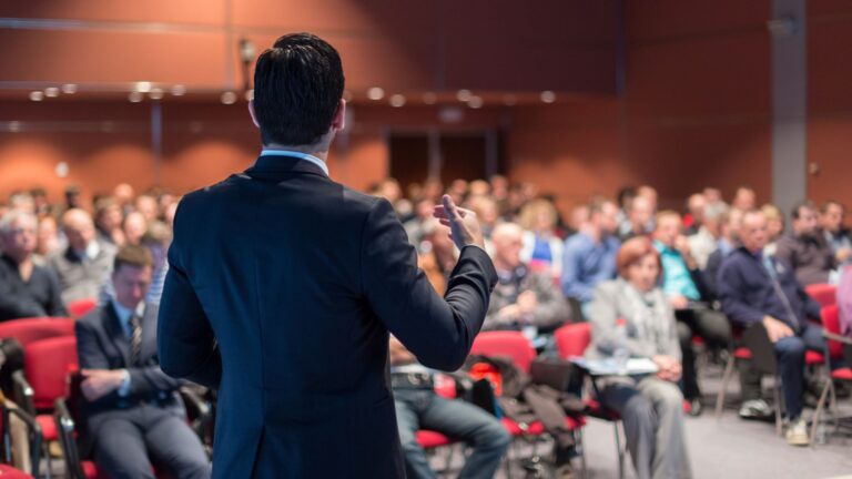 Scopri di più sull'articolo Pubblicato l’avviso “Riqualificazione Capitale Umano” per le imprese in rete