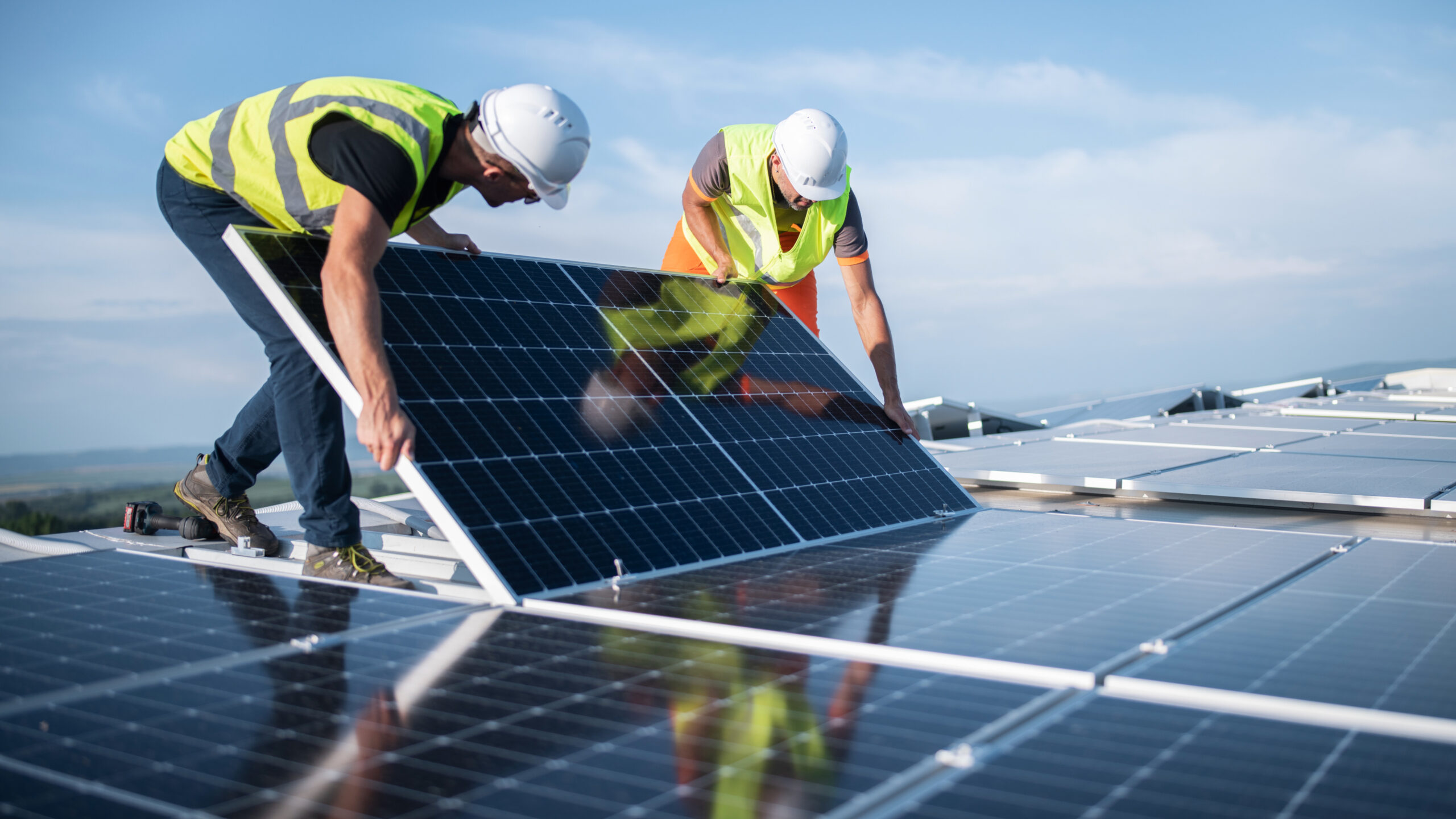 Al momento stai visualizzando Bando Fotovoltaico al Sud, 262 milioni per l’autoproduzione delle imprese